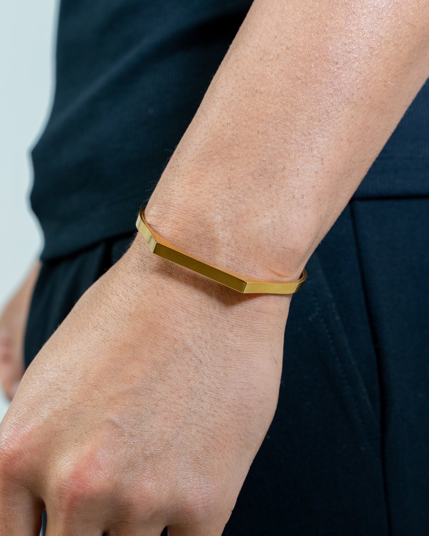 ANGULAR CUFF (GOLD) 5MM