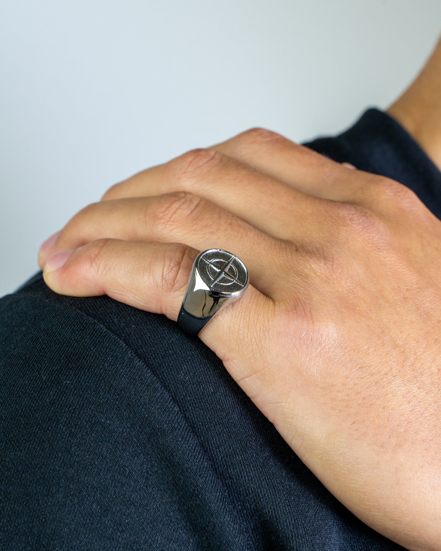 CROSSHAIR SIGNET (SILVER)